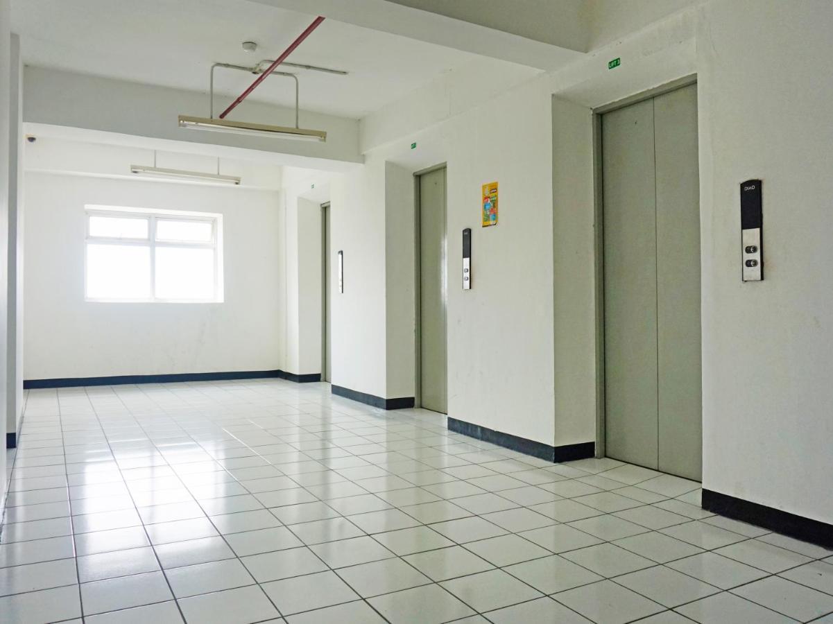OYO 91593 San San Rooms Apartment Gunung Putri Square Gunungputri Exterior foto