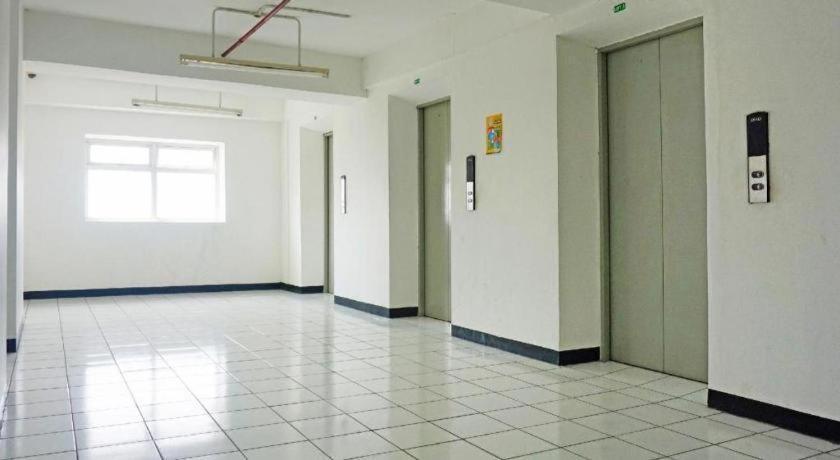 OYO 91593 San San Rooms Apartment Gunung Putri Square Gunungputri Exterior foto